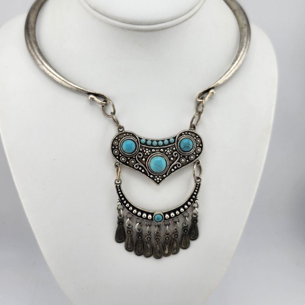 Antiqued Silver Tone Faux Turquoise Collar Bib Statement Necklace